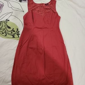 2b bebe lace sweetheart neck dress